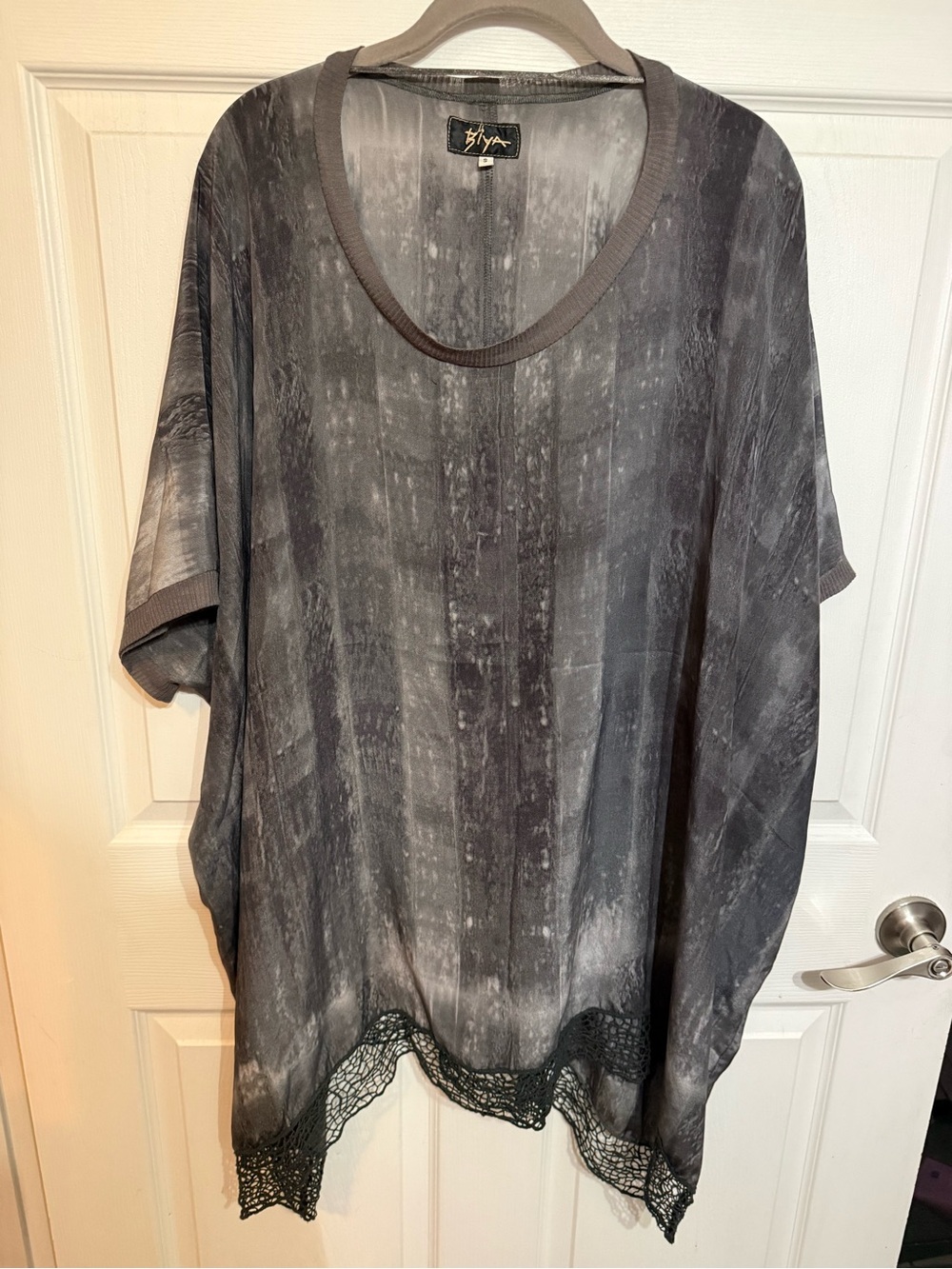 Johnny Was Biya 100% Silk Gray Sheer Tunic Top with Lace Hem